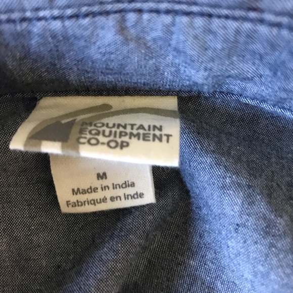 MEC button down Shirt - Picture 3 of 3